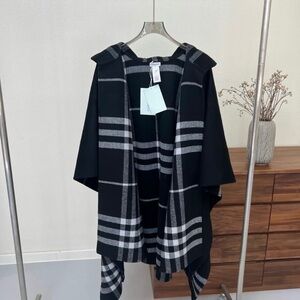 Burberry Black and Gray Checkered Women's Cape